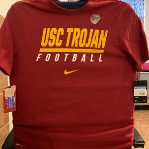 NWT! USC TROJAN football tee shirt
